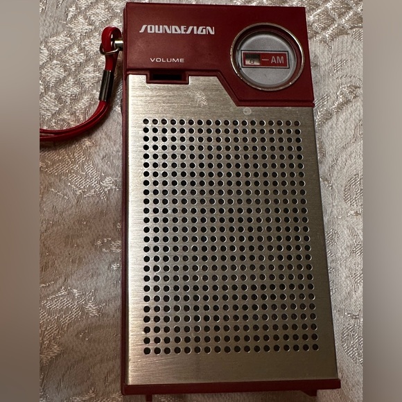 1970 Sound Design AM Pocket Radio IOB & Tag - Picture 4 of 7